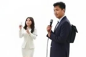 杀青宴合照的局部裁切与光圈处理