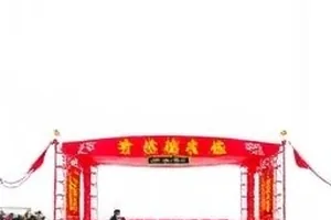 片场停机后摄影棚内的器材摆放全景照片